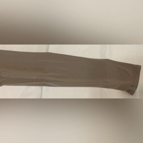 Express Twist Front Relaxed Long Sleeve Tee (size L) - Picture 6 of 8